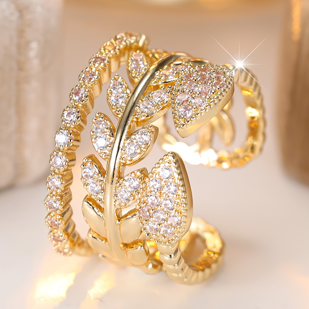 Women's Open-Ring with Hollow-out Pattern and Synthetic Zirconia