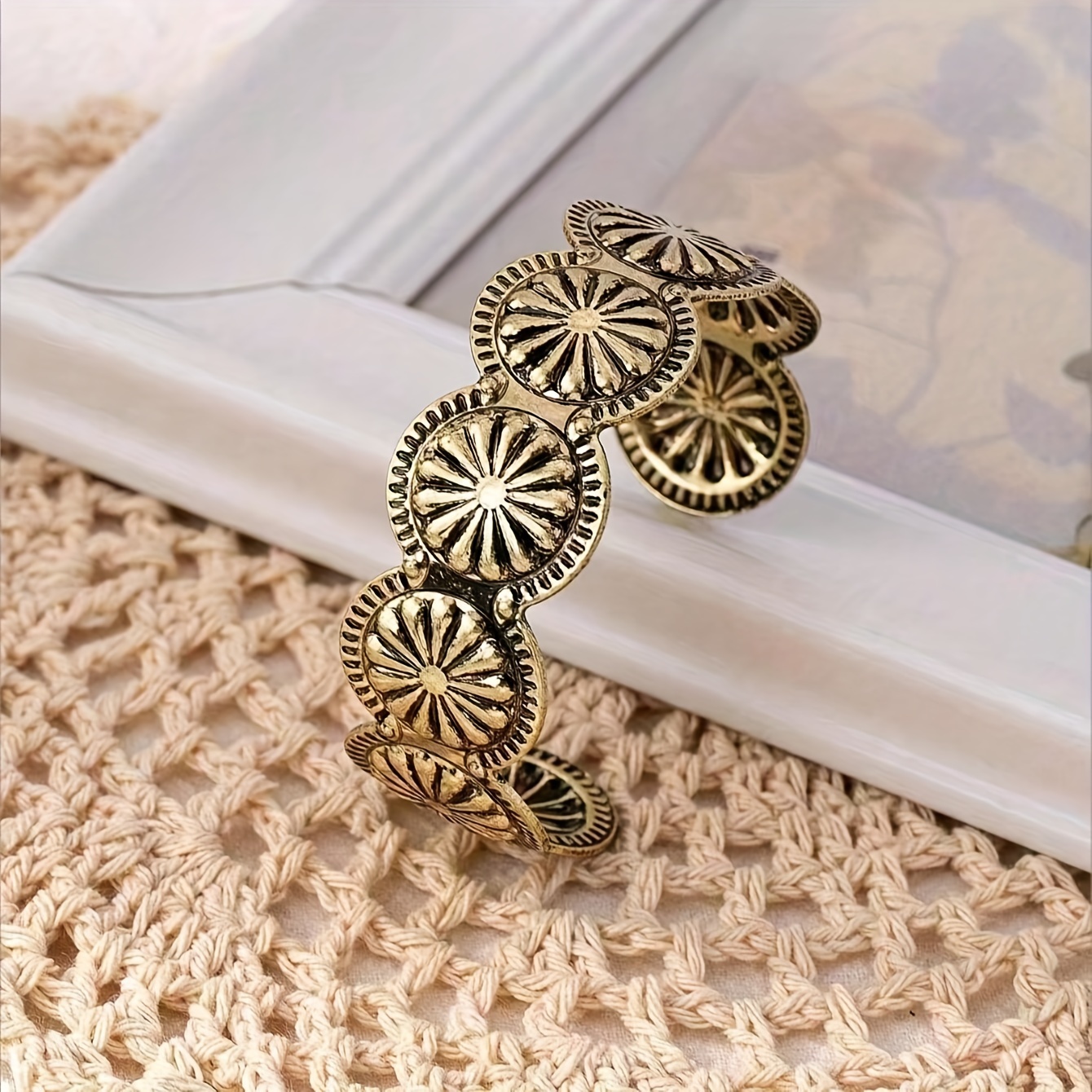 Image of 1pc Exaggerated Vintage Western Style Geometric Flower Metal Adjustable Bracelet For Women' Wear