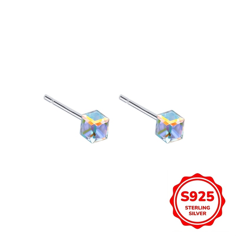 

Boucles d'Oreilles Cube Aurora en Argent Pur 925, Boucles d'Oreilles Autrichiennes Colorées et , Tempérament et Tendance, Poids Net: 8mm: 0.56g, 6mm: 0.4g