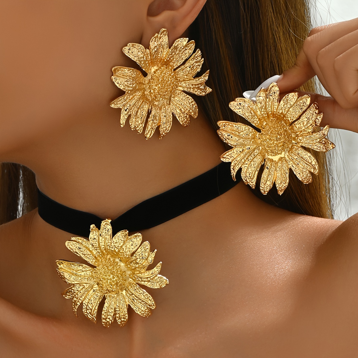 

1 Pair Of Earrings + 1 Necklace Elegant Jewelry Set Exaggerated Sunflower Design Match Daily Outfits Party Accessories