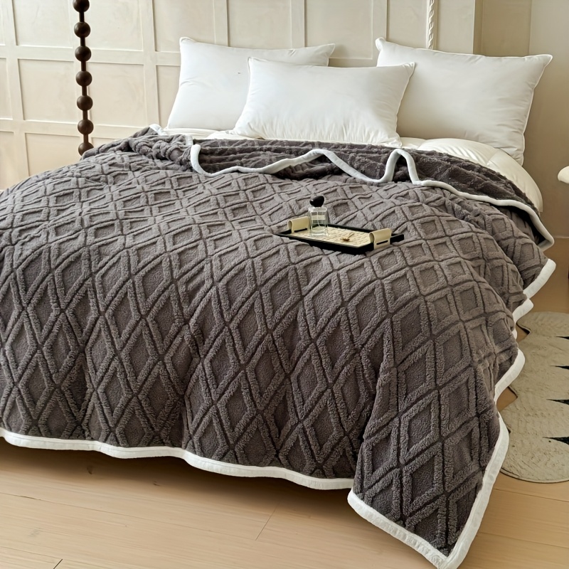 soft and comfortable   blanket thickened warm blanket suitable for napping   universal fleece blanket office nap sofa cover student   camping machine washable bed blanket bed cover cuddly blanket good quality blankets plaid throw for sofa bed cover blanket sofa blanket double person blanket blankets and covers for sofa soft padded blankets bed cover for bedroom warm winter blanket blanket for sofa daily bed cover double bed blanket throw Product details 2