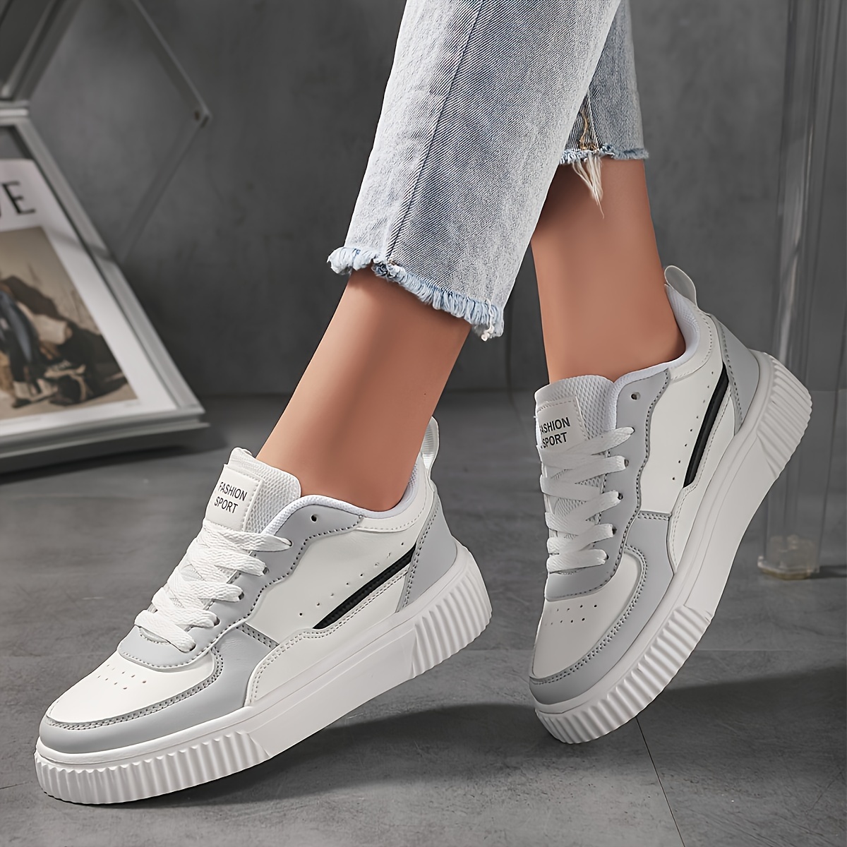 

Women's Colorblock Casual Sneakers, Lace Up Platform Soft Sole Walking Skate Shoes, Low-top Running Trainers