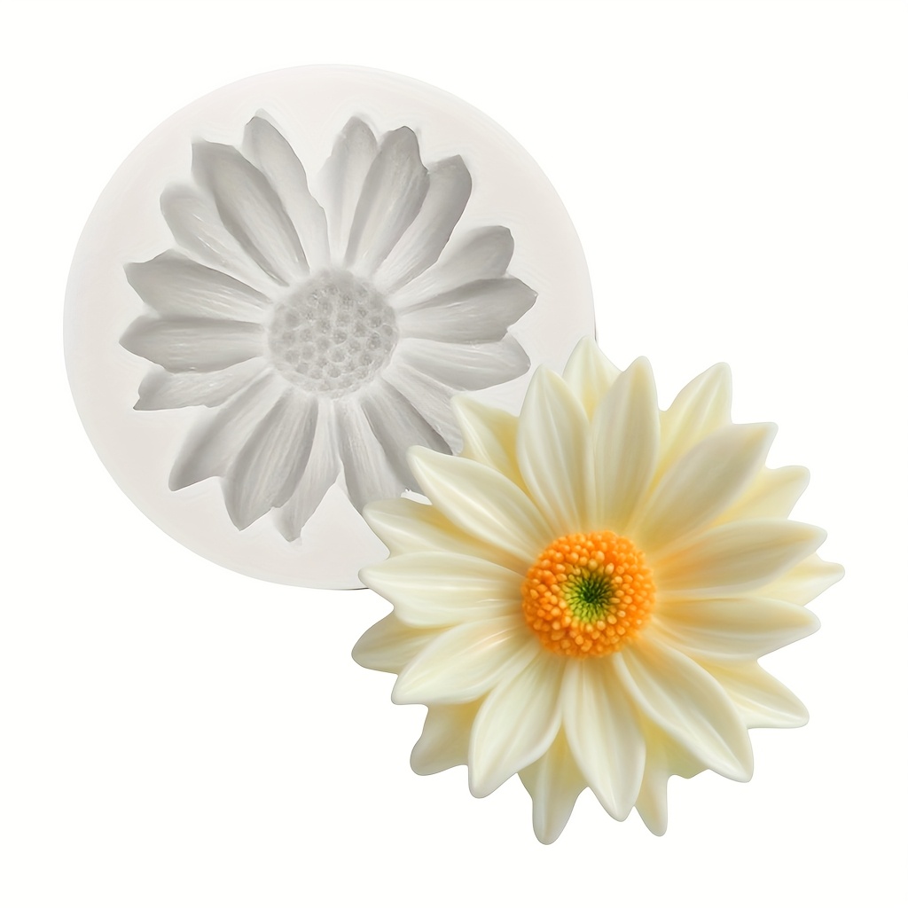 Image of 1 Piece Of Silicone Mold In Of A Daisy, Perfect For Crafting Candles. This 3d Flower Mold Is Ideal For Aromatherapy Candles, Casting Jewelry, Making Aromatherapy Stones, Soap, Clay Projects