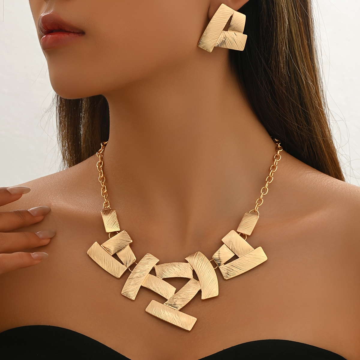 E-shop 3 Elegante Halsketten + Ohrstecker Damen Schmuck Set Mode Kreatives Geometrisches Langes Streifen Naht Design Metall Stil Schlüsselbeinkette