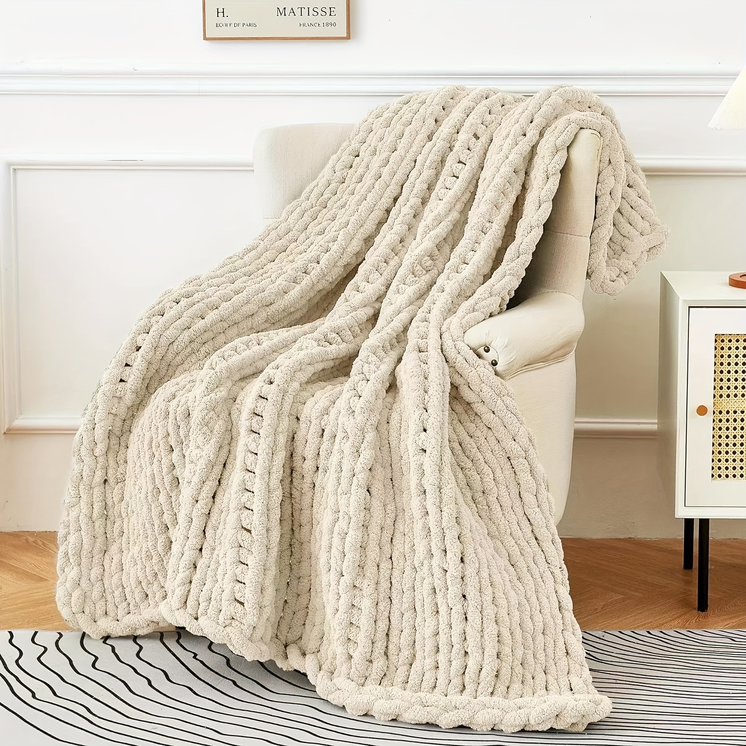 1pc Cozy Chenille Chunky Knit Blanket - 100% Handmade Polyester Fiber, Soft and Comfortable for Sofa, Home Decor, Office, School, Picnic, Travel Gift - All Seasons Outdoor Leisure Throw