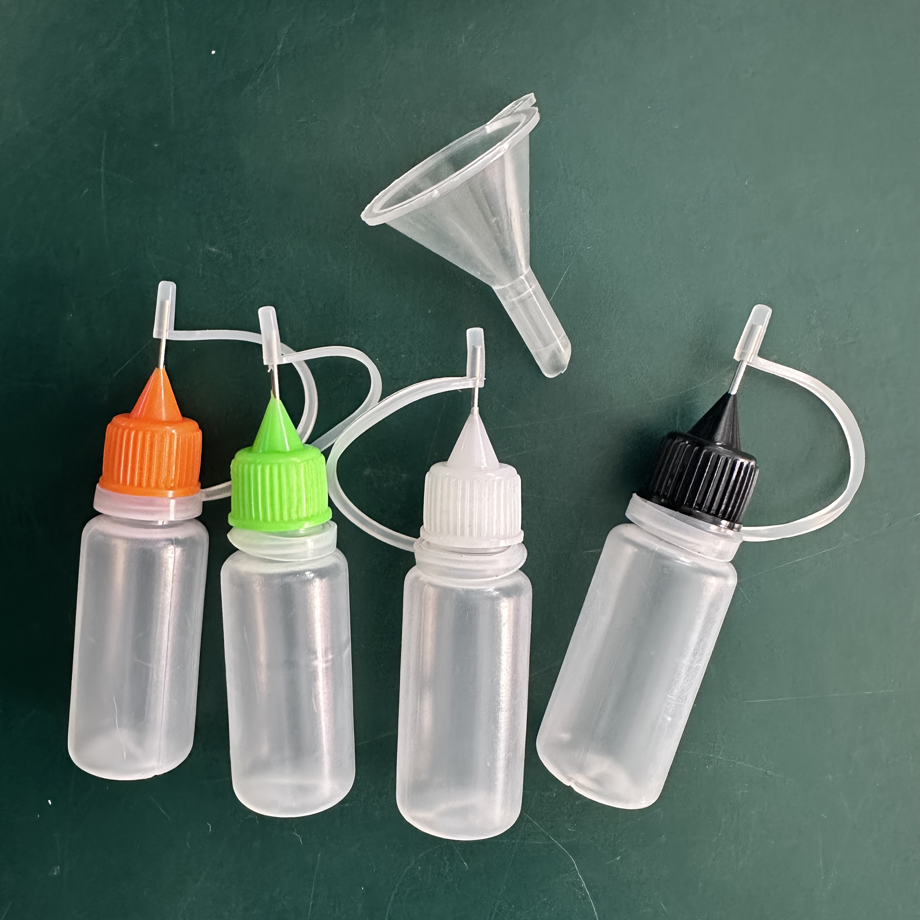 10 Leere Klebeflaschen 60 Ml Mit Nadelspitzen – Inkl. 2 Mini-Trichtern, Für Präzises Auftragen Von Kleber, Farbe & Öl