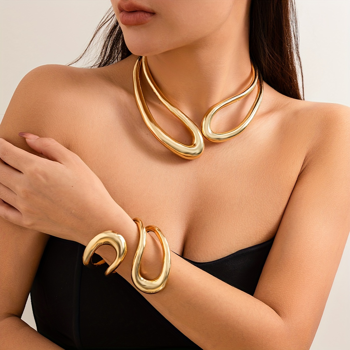 

Sexy Punk Style Exaggerated Geometric Twist Double Collar Bracelet Set Exaggerated Fashion Women's Party Jewelry Set