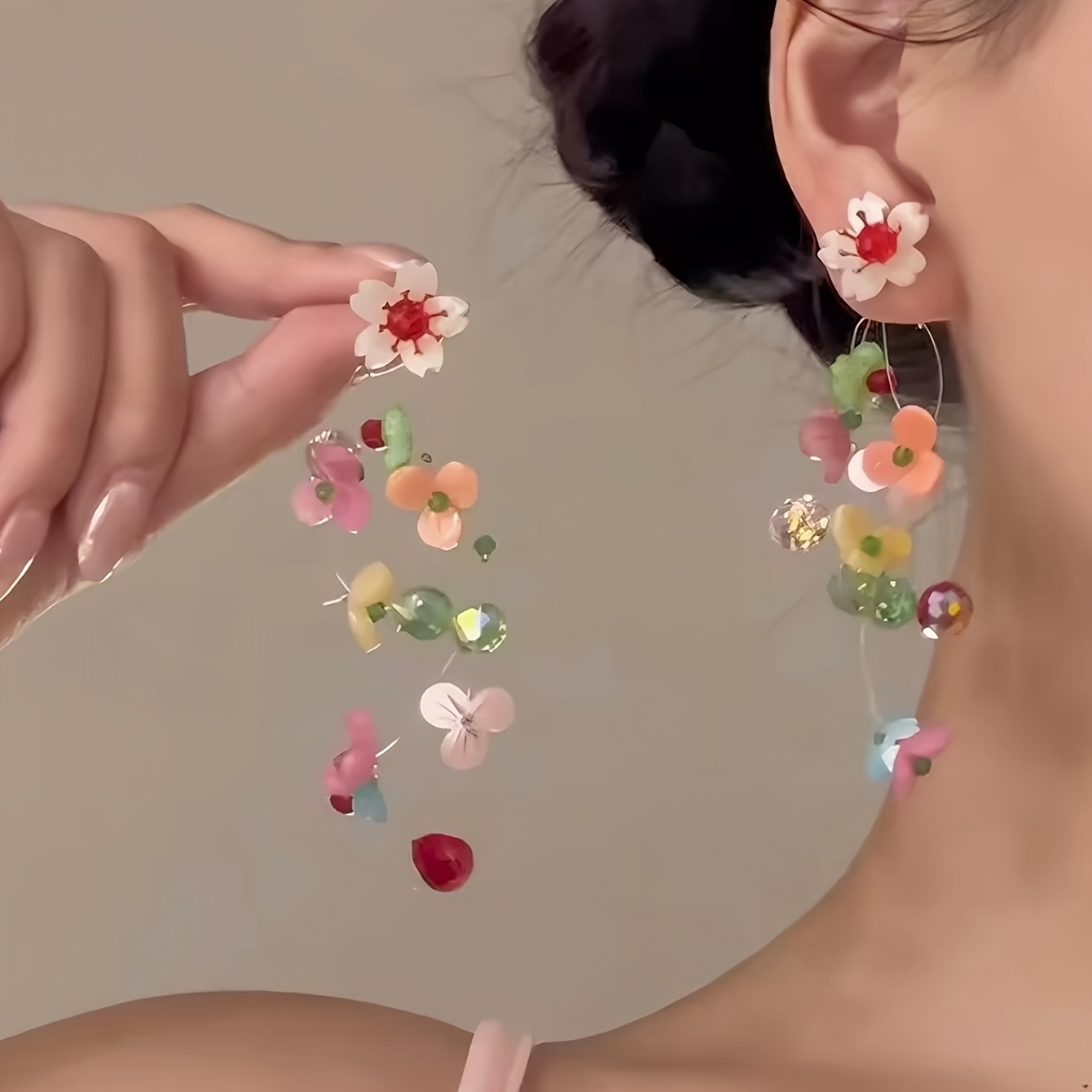 TEMU 1 paire de boucles d'oreilles à pompons floraux colorés, élégantes et mignonnes, adaptées aux femmes pour les vacances ou les voyages