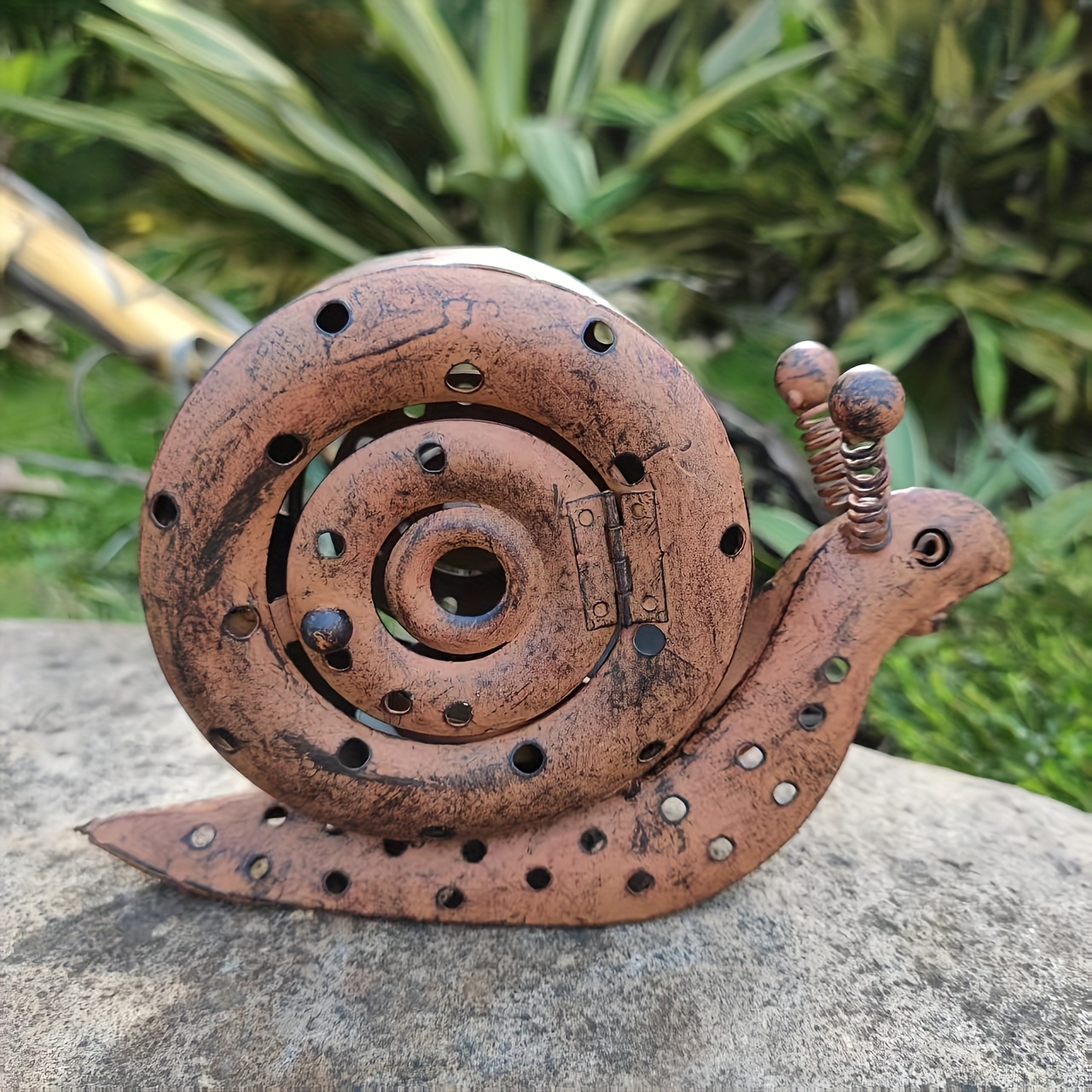 Image of 1pc Animal Candlestick Snail Shaped Candle Holder, Holiday Party Decor, Suitable For Indoor Outdoor Home Candle Holder, , Use, Gift