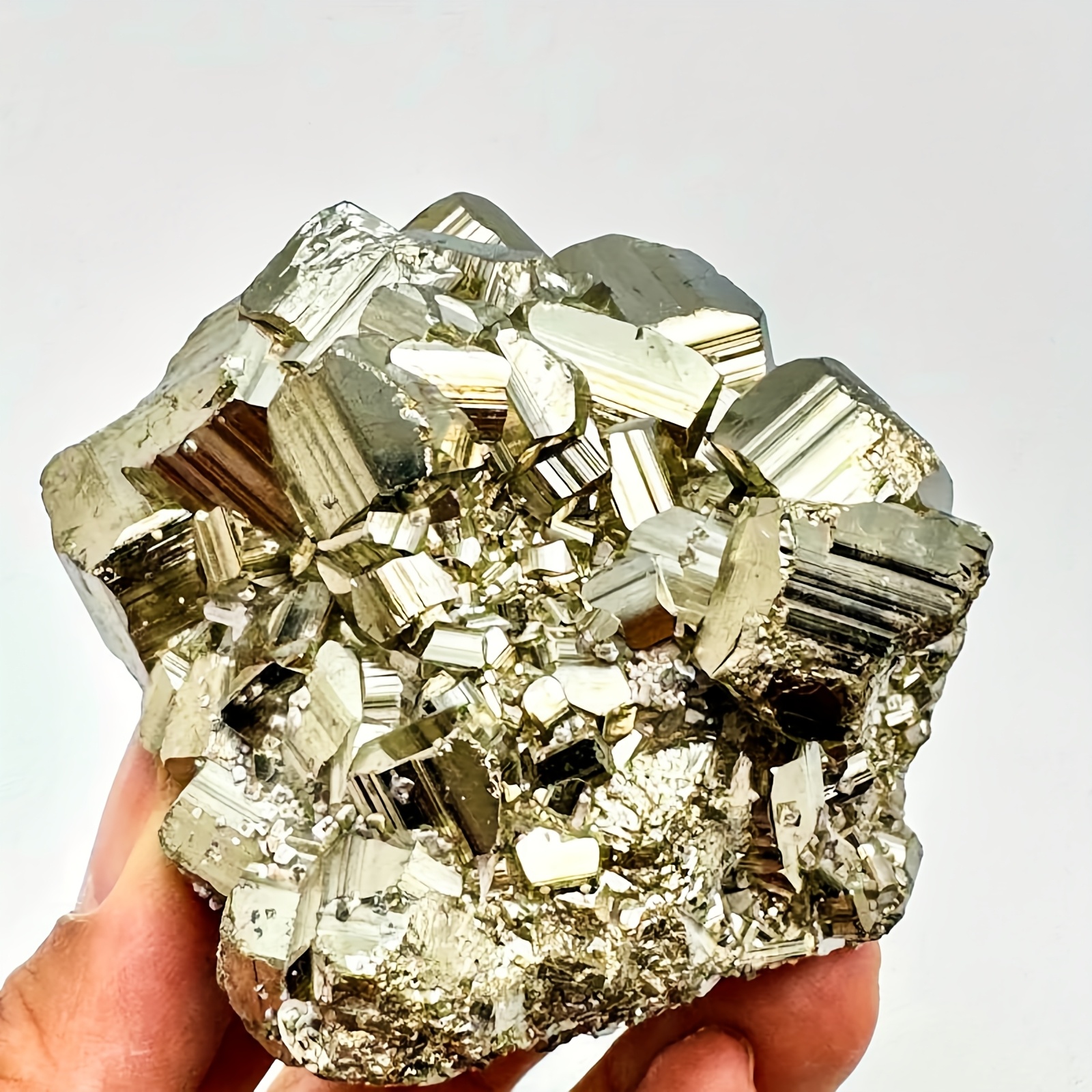 TEMU 1pc Random -grade And Natural Block – Irregular Brassmine Sample, High-end Jewelry, Home And Garden Decoration, Unique Crystal Decoration, Gift,