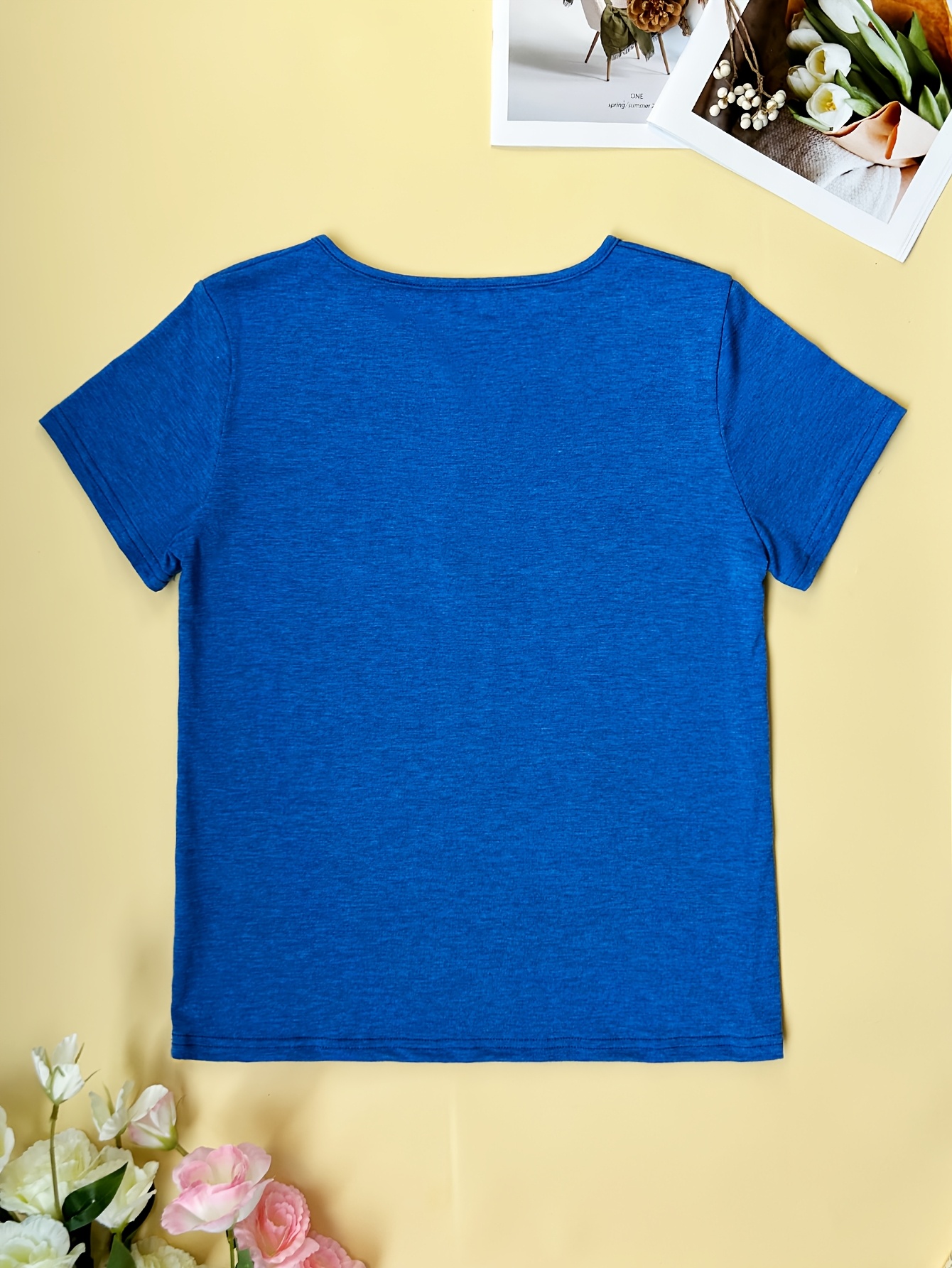 Women'S Elegant V-Neck Short Sleeve T-Shirt with Zipper Detail - High Stretch, All-Over Print, Short Sleeve Tee for Spring/Summer/Fall