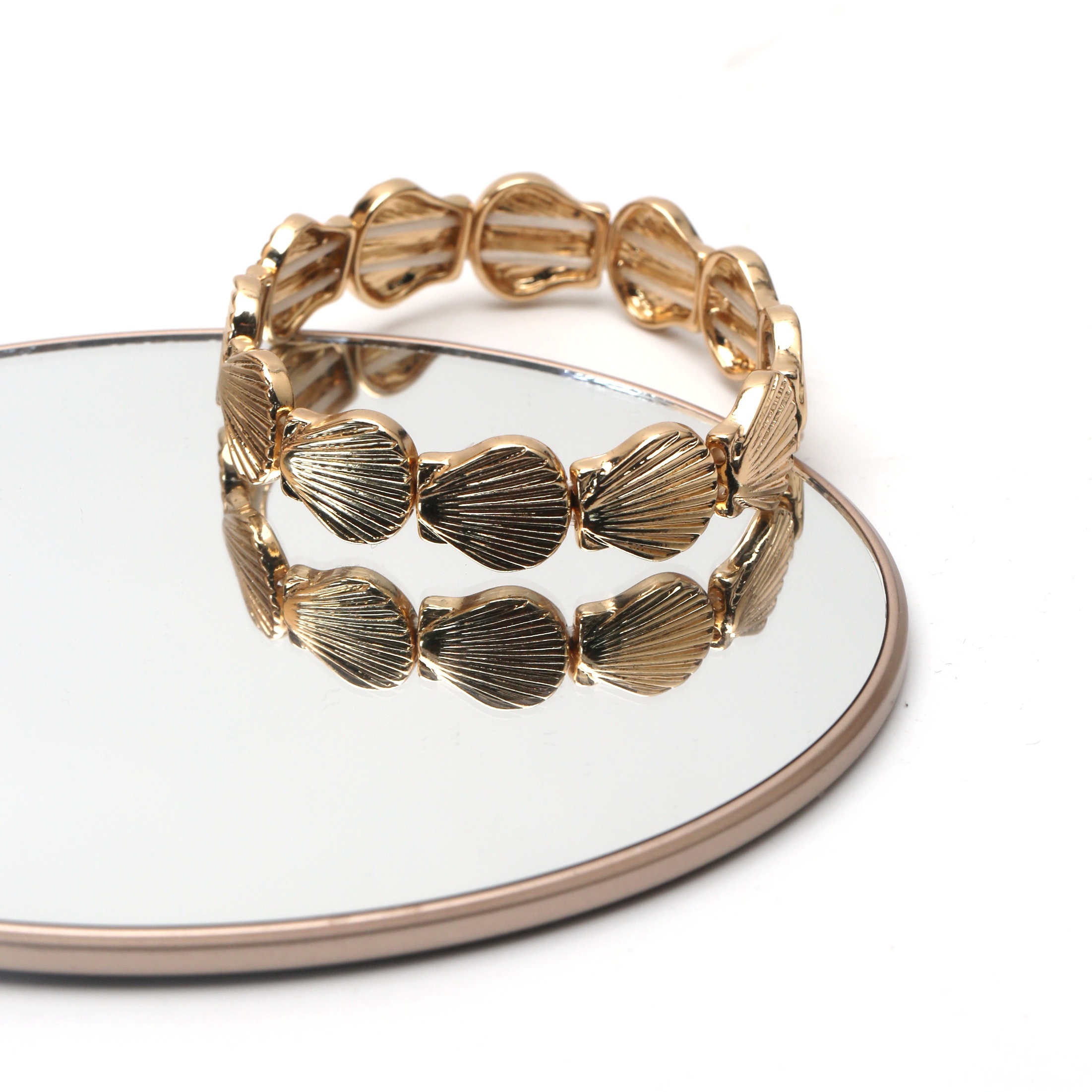 Ocean Series Scallop-Shaped Stretch Bracelet