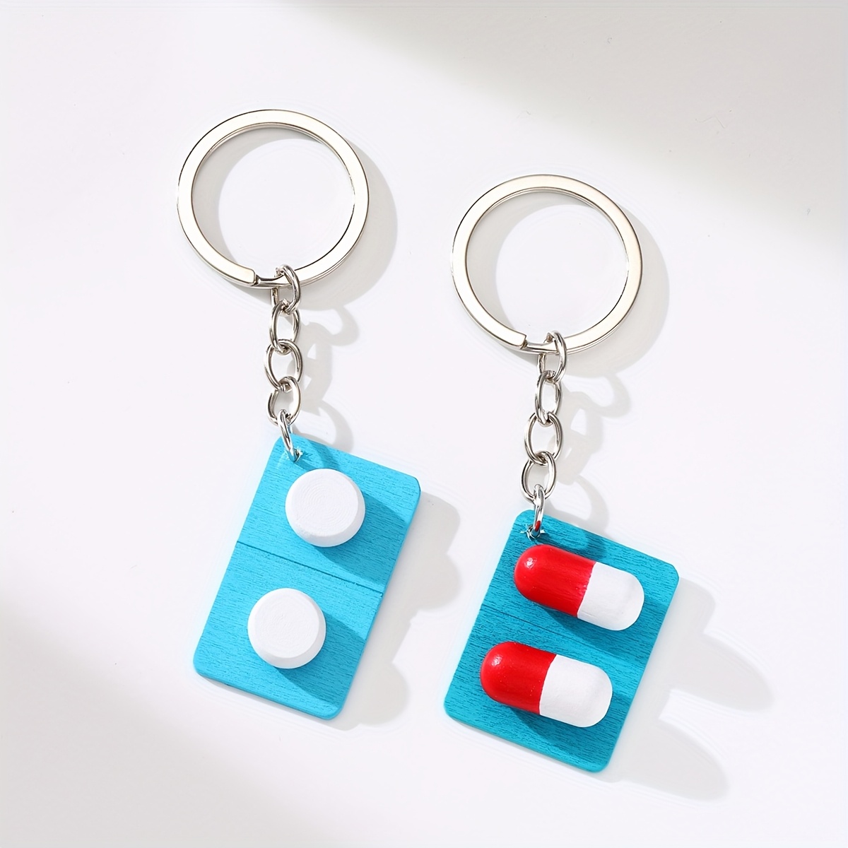 2pcs Cute Mini Medicine Pendant Keychain, Creative Pendant, Car Bag Pendant Accessory