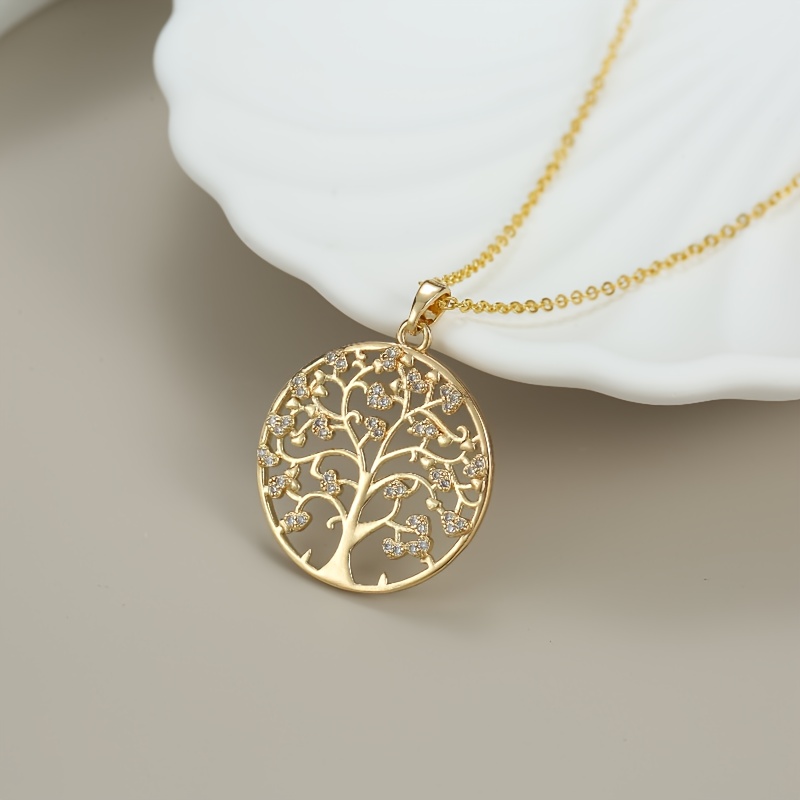 

Collier Pendentif Arbre de Vie Élégant pour Femme - Cuivre Plaqué Or Chic avec Design Intriqué, Chaîne Délicate Incluse, Collier Arbre