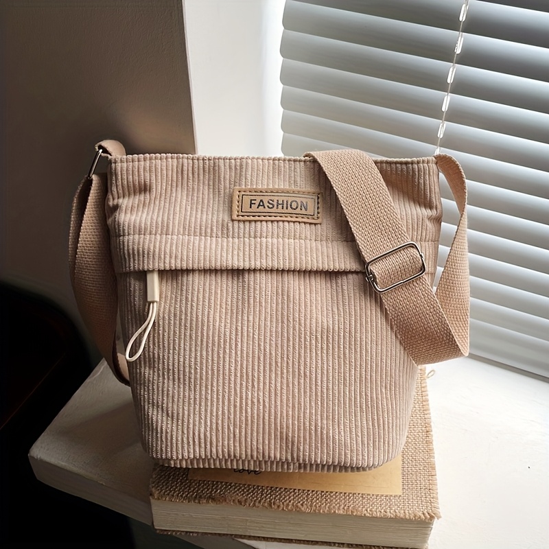 Lightweight And Minimalist Women's Shoulder Crossbody Bag