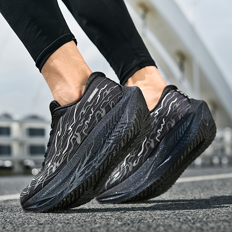 True Explosive Running Shoes 2026 New Model Soft-Soled Sports Carbon Plate Running Shoes Fluorescent Youth Sports Shoes for Physical Education Exam Shock-Absorbing Rebound Carbon Plate Running Shoes for Both Men And Women