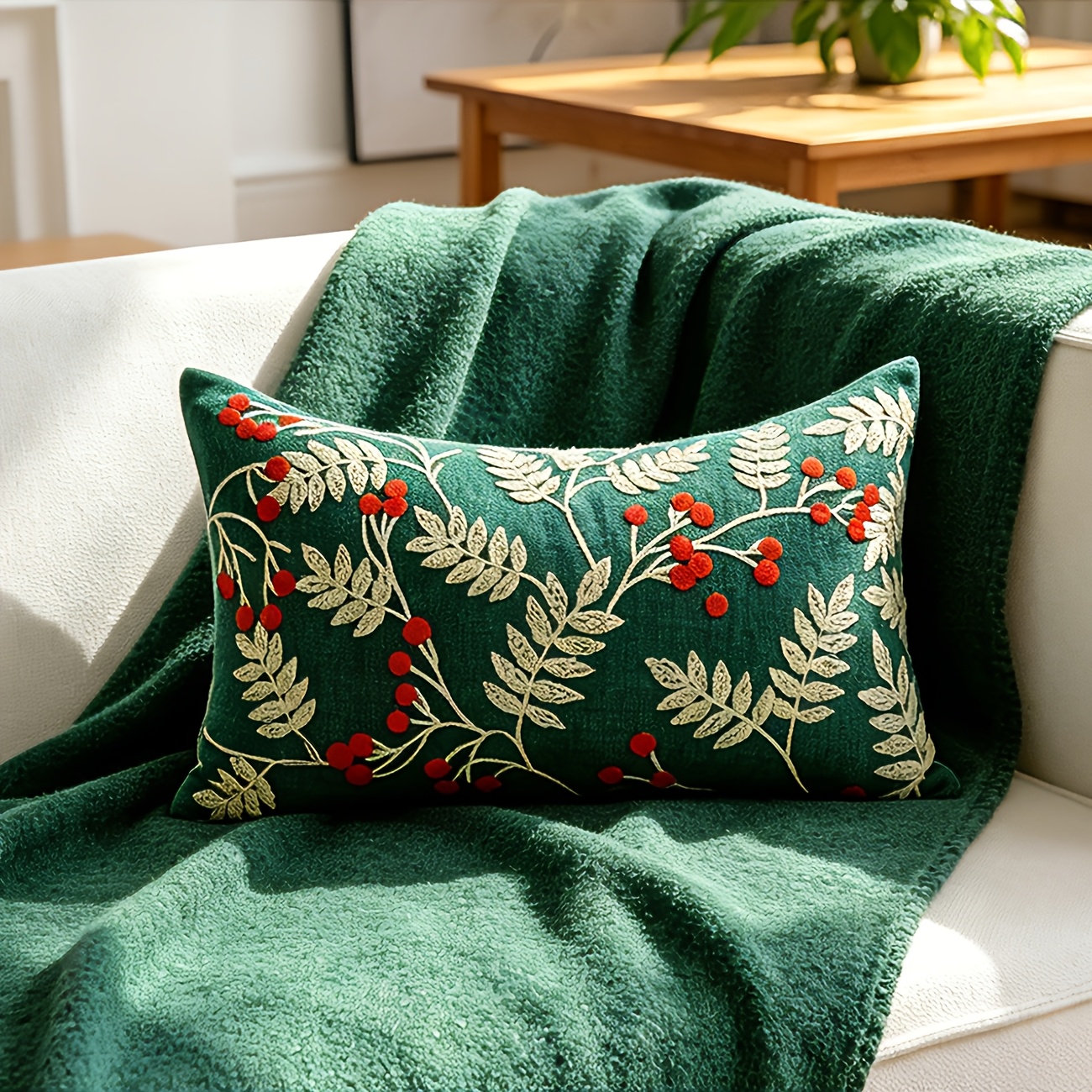 TEMU 1 coussin de Noël, coussin de décoration brodé arbre de Noël vert avec blanc, vert, rouge, canapé de Noël, hiver, vacances, lit, maison, canapé,