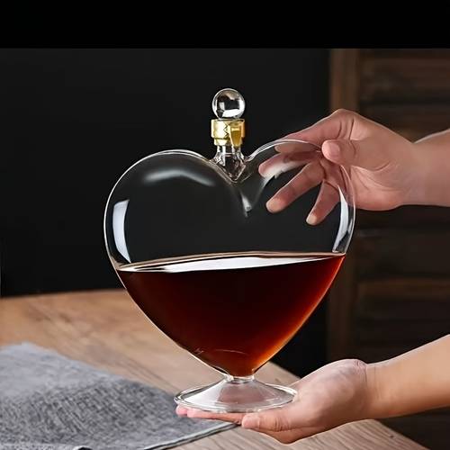 1pc large capacity heart shaped wine whiskey suitable for bars parties romantic gift elegant wine for whisky liquors