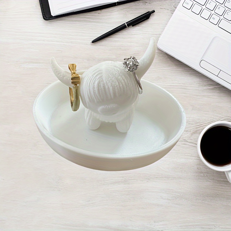

Highland Cow Ring Holder - Cute Jewelry Organizer & Display Stand, Ideal For Farmhouse & Decor, Perfect Gift,