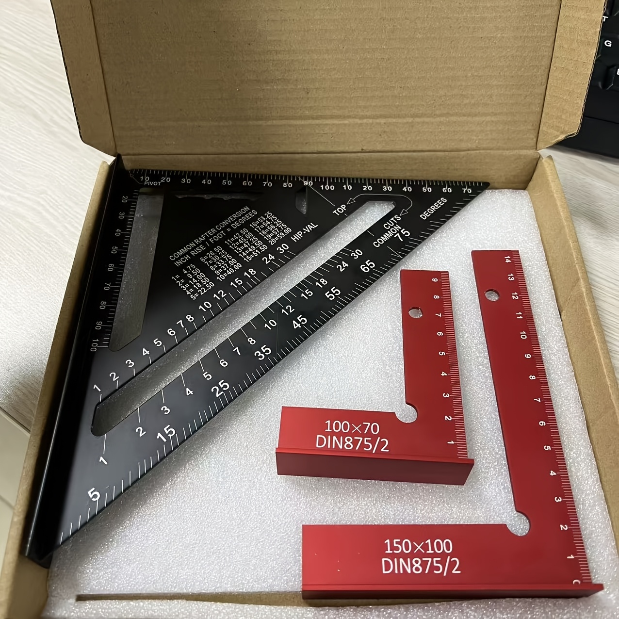 TEMU Kit de mesure pour , jeu d'équerres d' 150x100mm & 100x70mm + équerre d'angle rapide triangulaire, rapporteur multifonctionnel marqué à 45° 90°,