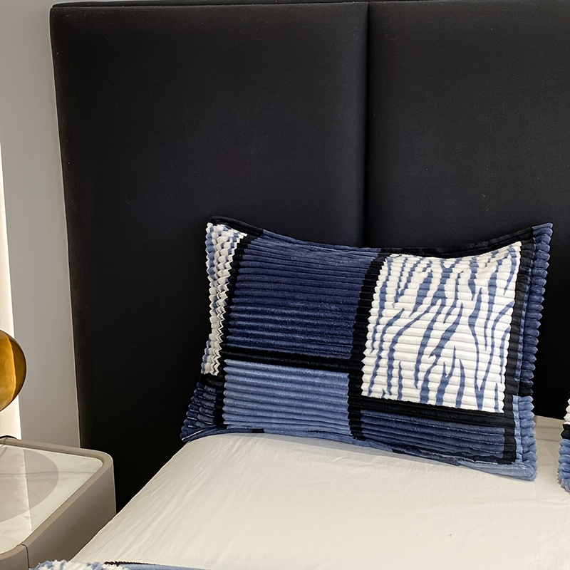 TEMU A Set Of 2 Flannel Checkered Pillowcases With Double-sided Zipper Closure, Soft And Breathable, Hotel Quality, Pillow Insert Not Included
