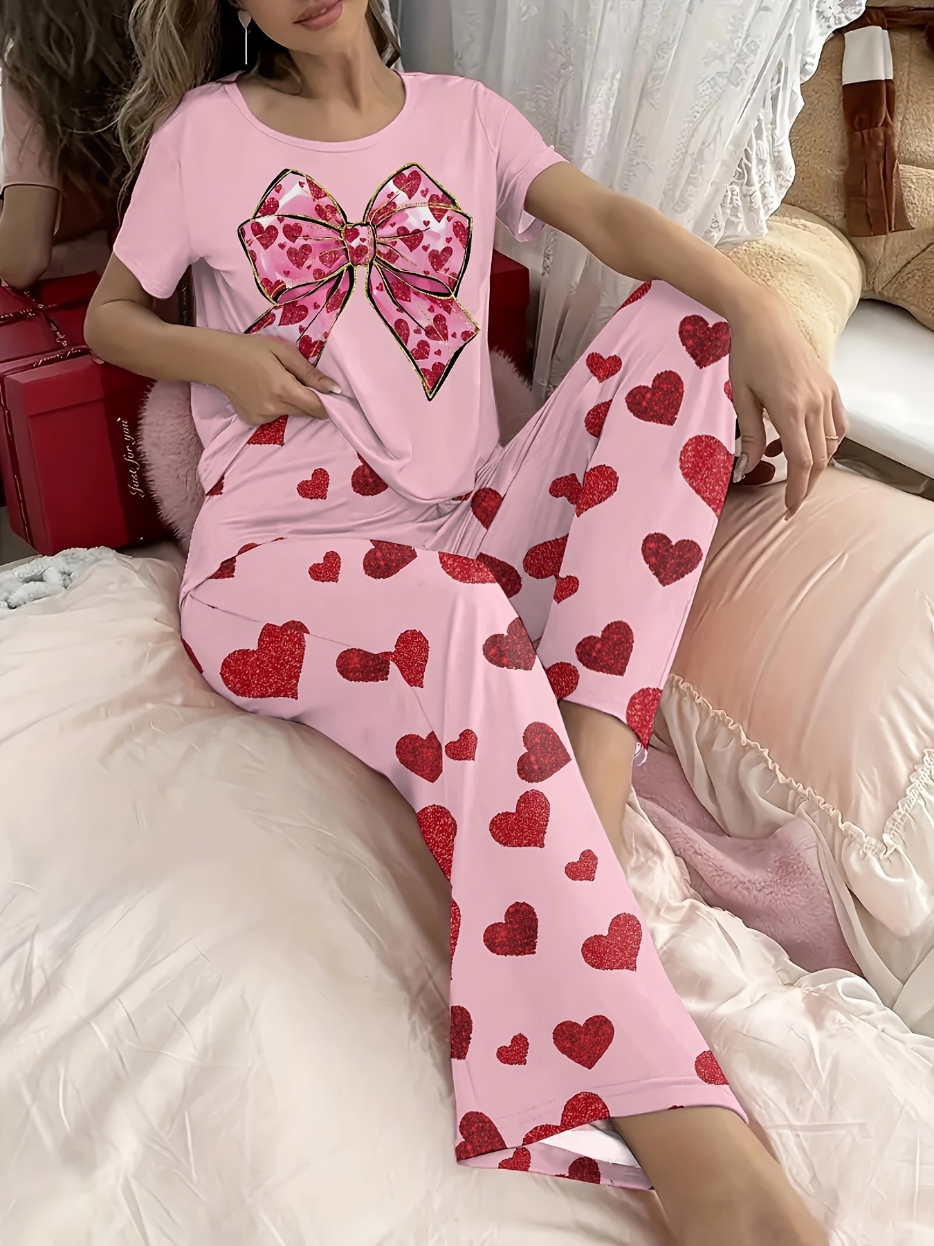 Valentine's Day Themed Ladies Fashion Pajamas Gift Love Heart Pattern  Pajamas Set