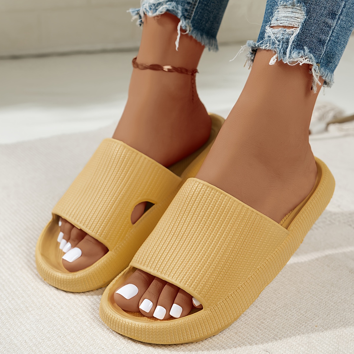 Solid Color EVA Pillow Slides, Soft Sole Anti-Odor & Anti-Slip Bathroom Shoes, Comfy Unisex Home Cloud Slides