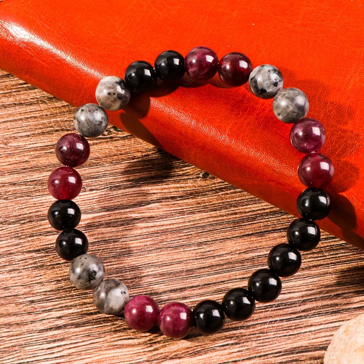Women's Support Stone - Crystal Beads To Ease Irritability, Relaxation, And Restore Balance - Stylish Daily Wear