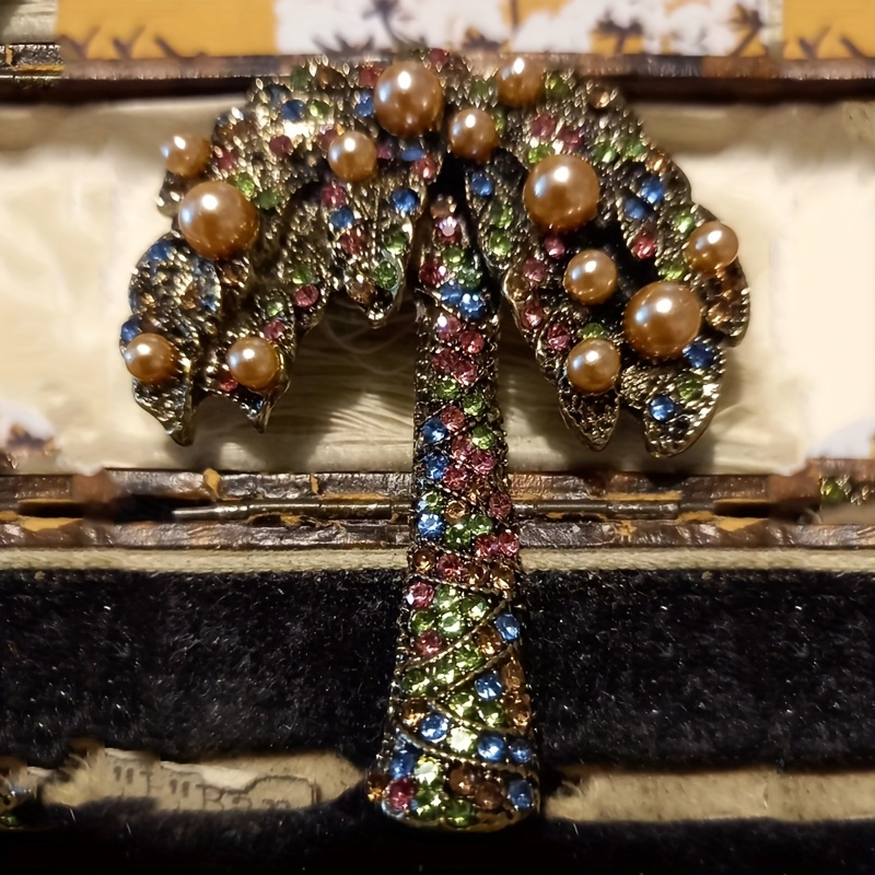 

Esshpule Vintage Palm Tree Brooch - Tropical With Sparkling Rhinestones, Casual Attire & Gifting,