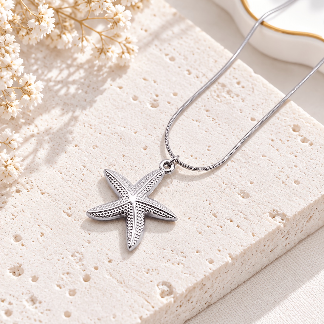 Women's 3D Starfish Outline Pendant Necklace