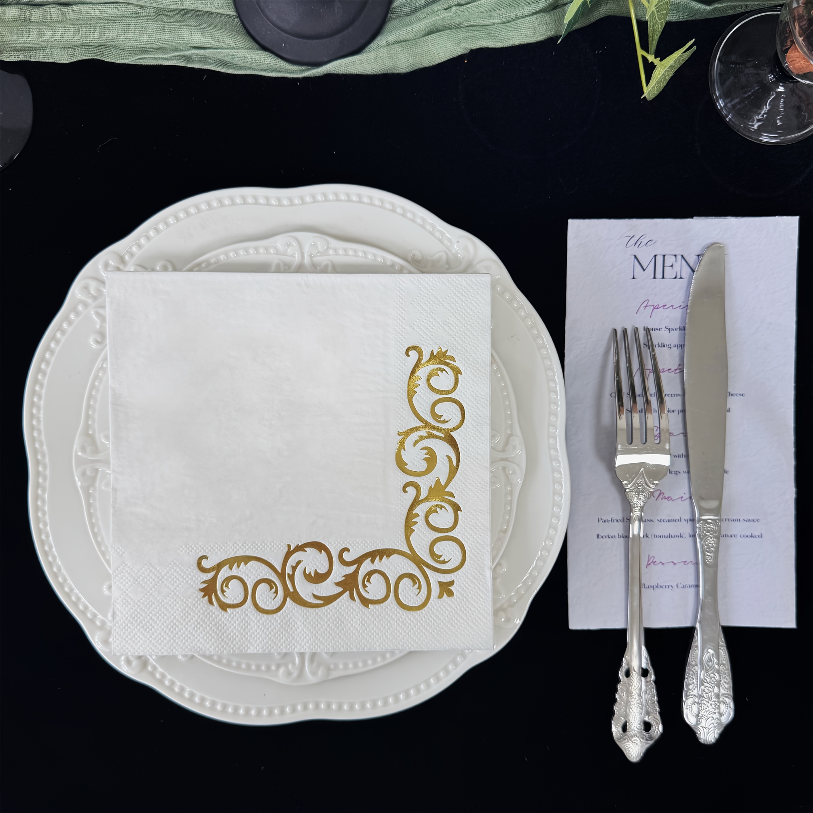 Image of 16-pack Disposable Foil Threaded Lunch Napkins For Birthday Wedding Party Decorations, Suitable For Restaurants And Hotels, 13x13 Inches