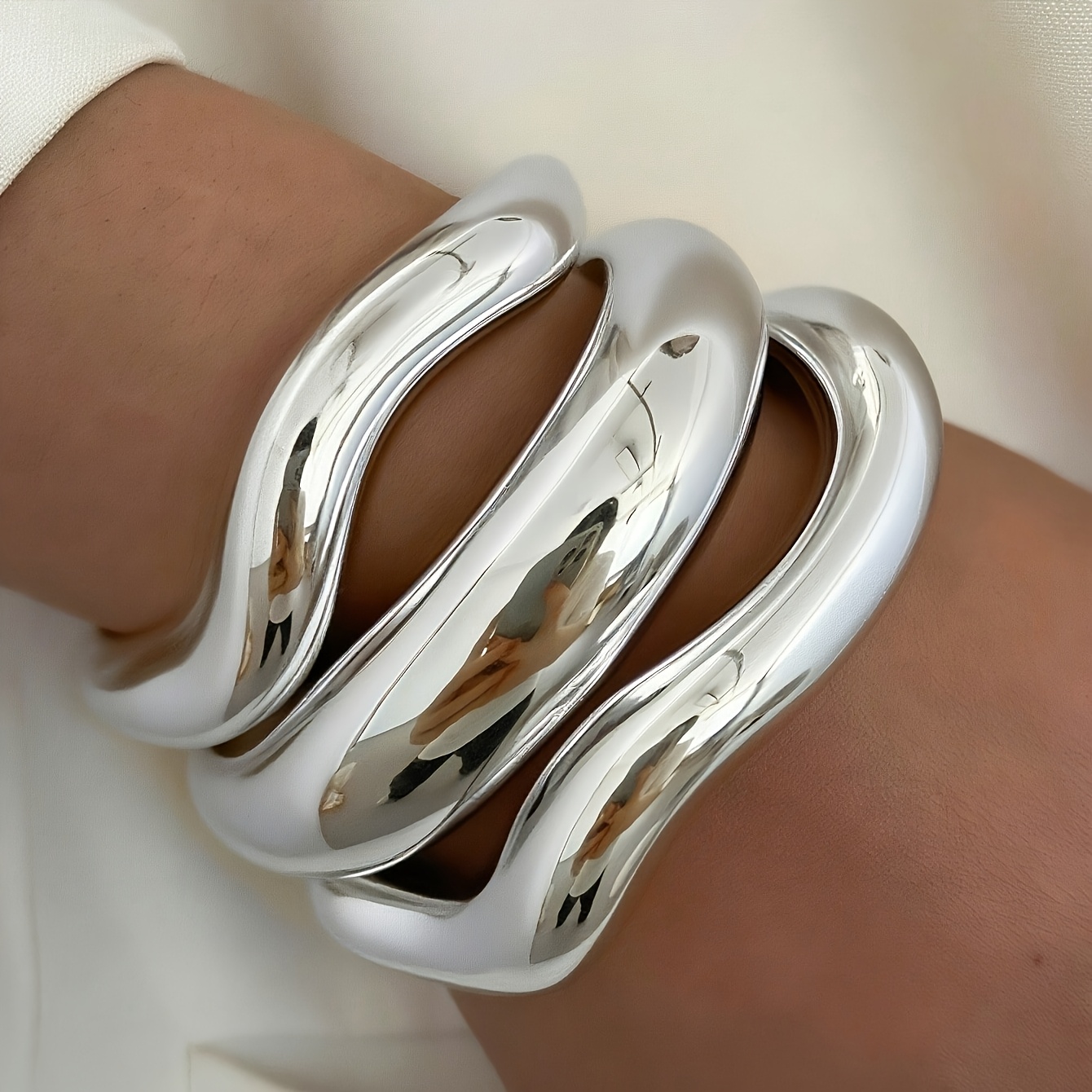 Image of 3pcs/set Fashionable Elegant Twisted Bangle Set, Suitable For Women' Life, Parties/, Travel, Vacation, Etc., As A Holiday And Birthday Gift For Girlfriend/mother