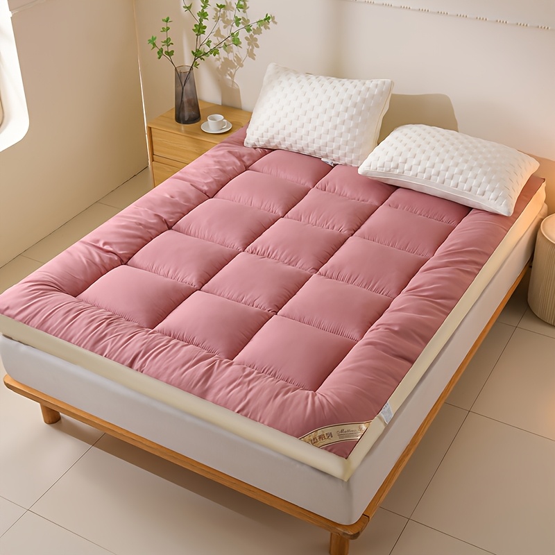 1pc Luxury Mattress Topper, Instant Warmth for Winter Cold Protection, Ultra-Soft, Comfortable, and Thickened Thermal Pad with Four-Corner Straps, Three-Dimensional Quilted Mattress Protector. Skin-Friendly, Breathable, and Fluffy, the Top Choice