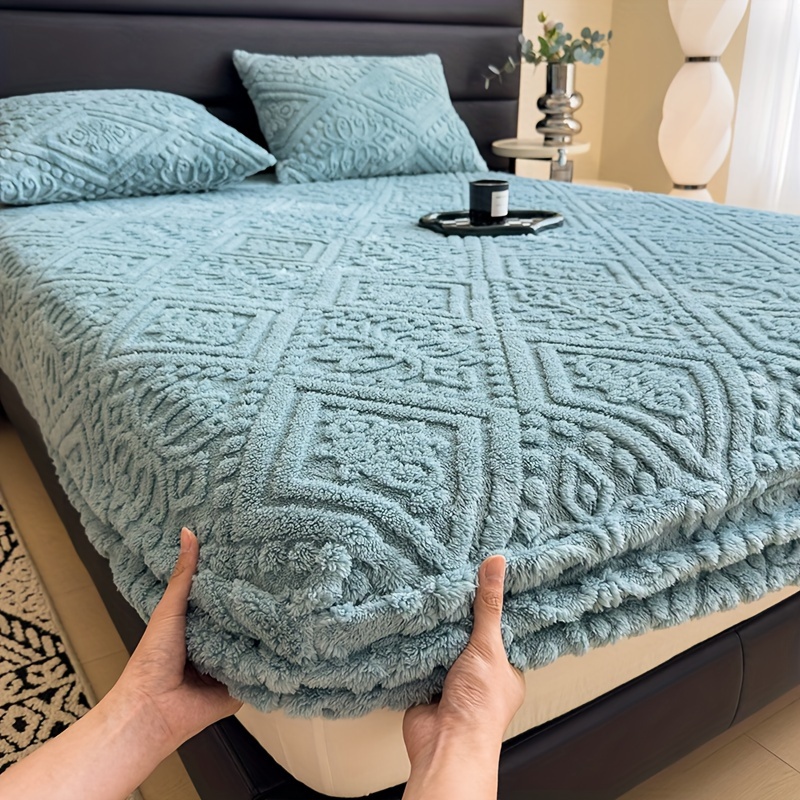 luxurious   fitted sheet thick warm autumn winter bedding with elegant carved   knit fabric machine washable solid color pillowcase not included details 20