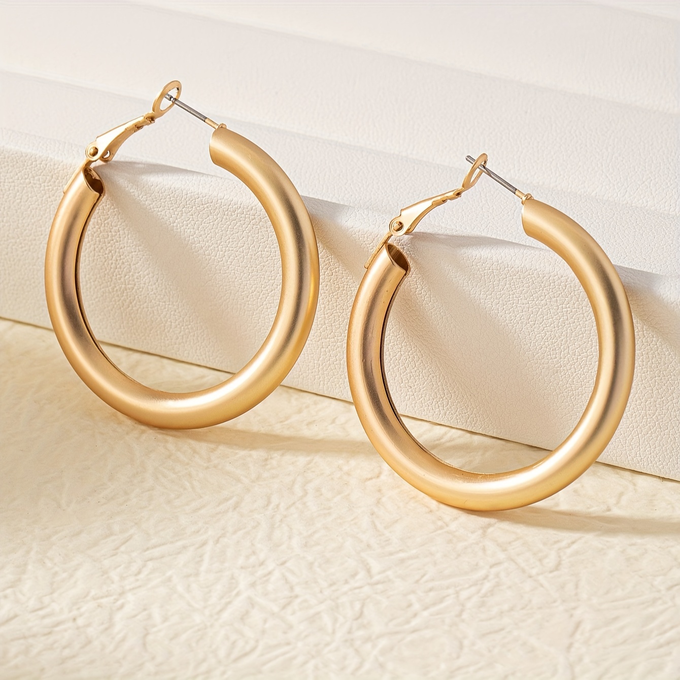 

Elegant And Minimalist Hoop Earrings: A For Everyday Wear And Special Occasions - 18k Gold Plated, Titanium Earposts,