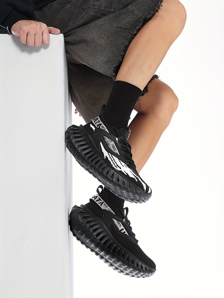 Men'S Cross-Country Sneakers Designed for Road Running, Featuring All-Terrain Grip Suitable for Fitness, Jogging, Hiking, And Outdoor Trail Running. These Shoes Are Slip-Resistant, Breathable, Lightweight
