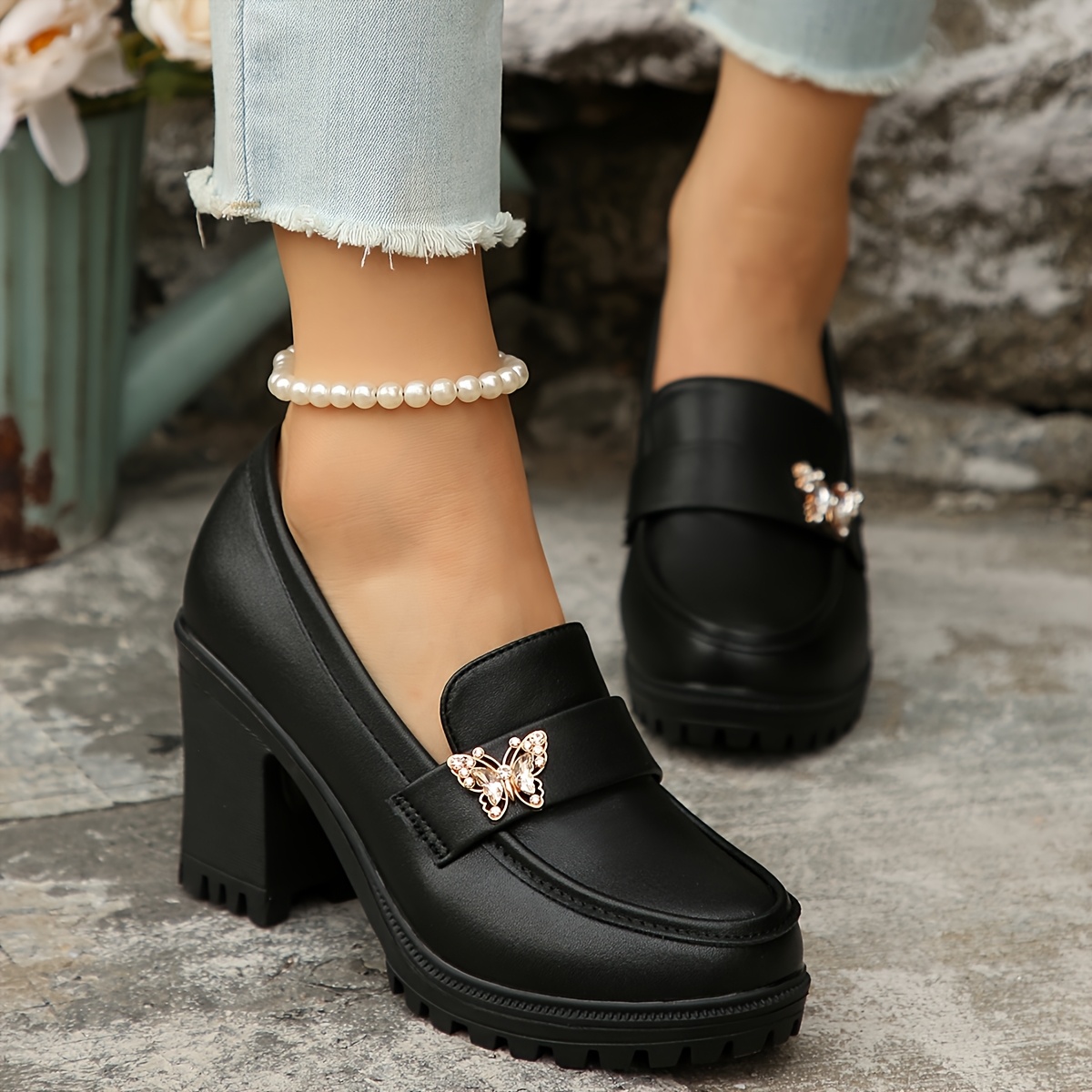 chinese dress ladies Amazon.com | Haysandy Red Dress Shoes for Women Glitter Heels Women Costume  Princess Shoes with Socks(6)