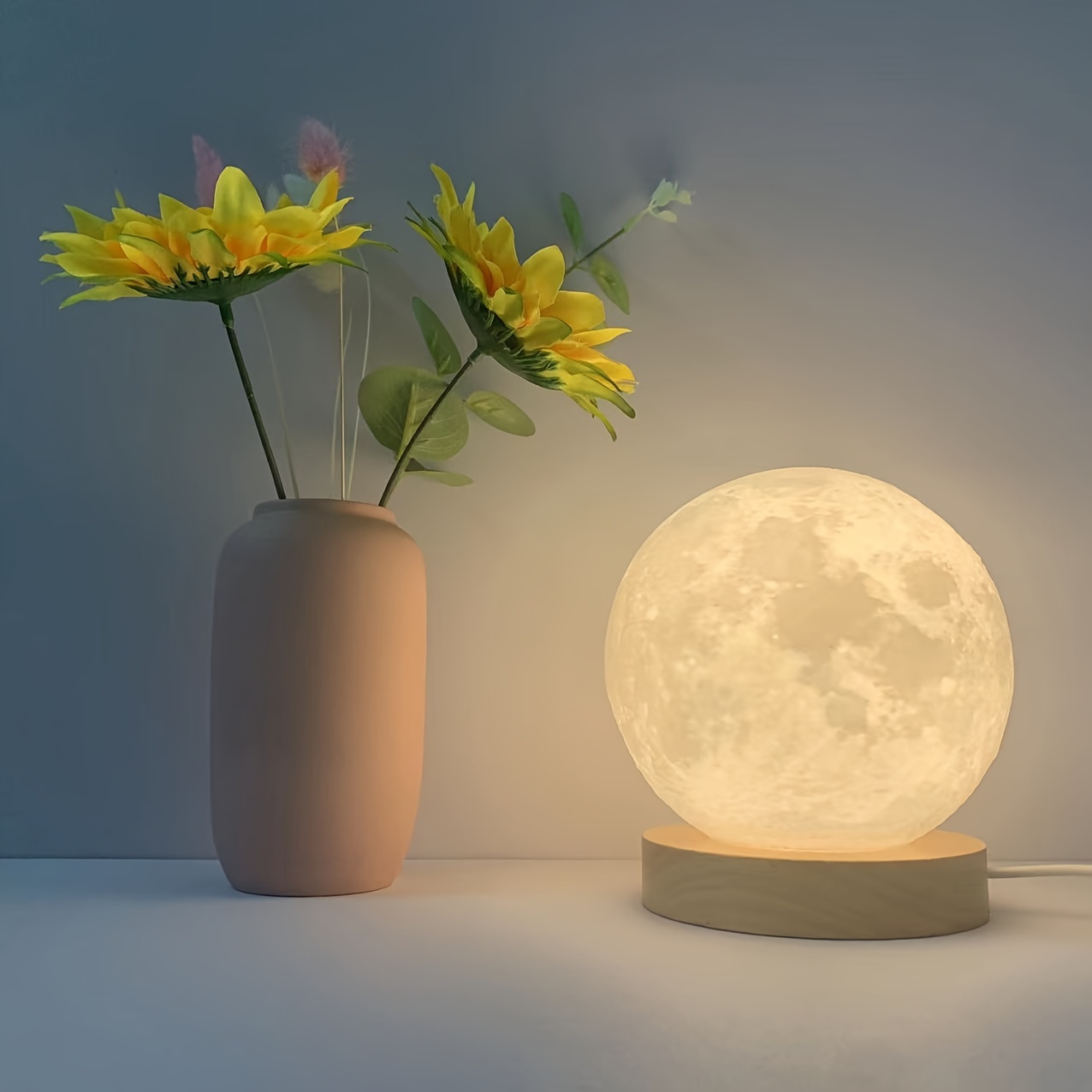 moon lamps sold on Temu Canada