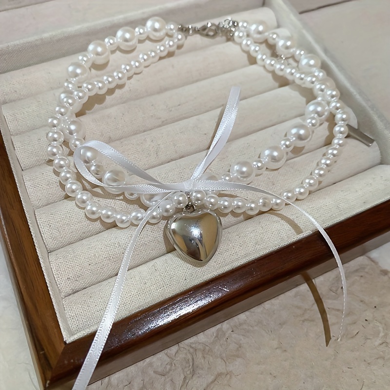 Image of 1pc Ballet Style Heart Bow Necklace, Design-driven Layered Clavicle Chain, Fashionable Party Women's Neck Chain, Textured Gift For