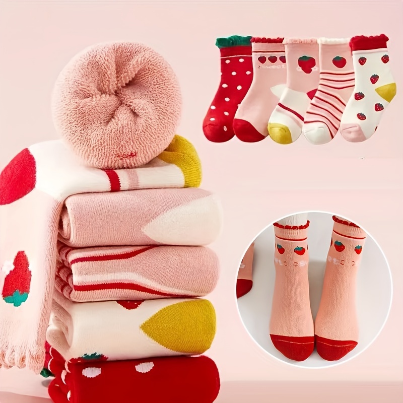 

6-pack Girls' Thickened Strawberry Cartoon Mid-calf Socks, Polyester & Spandex, Machine Washable, Knitted Fabric, Fashionable Kids' Footwear Accessory