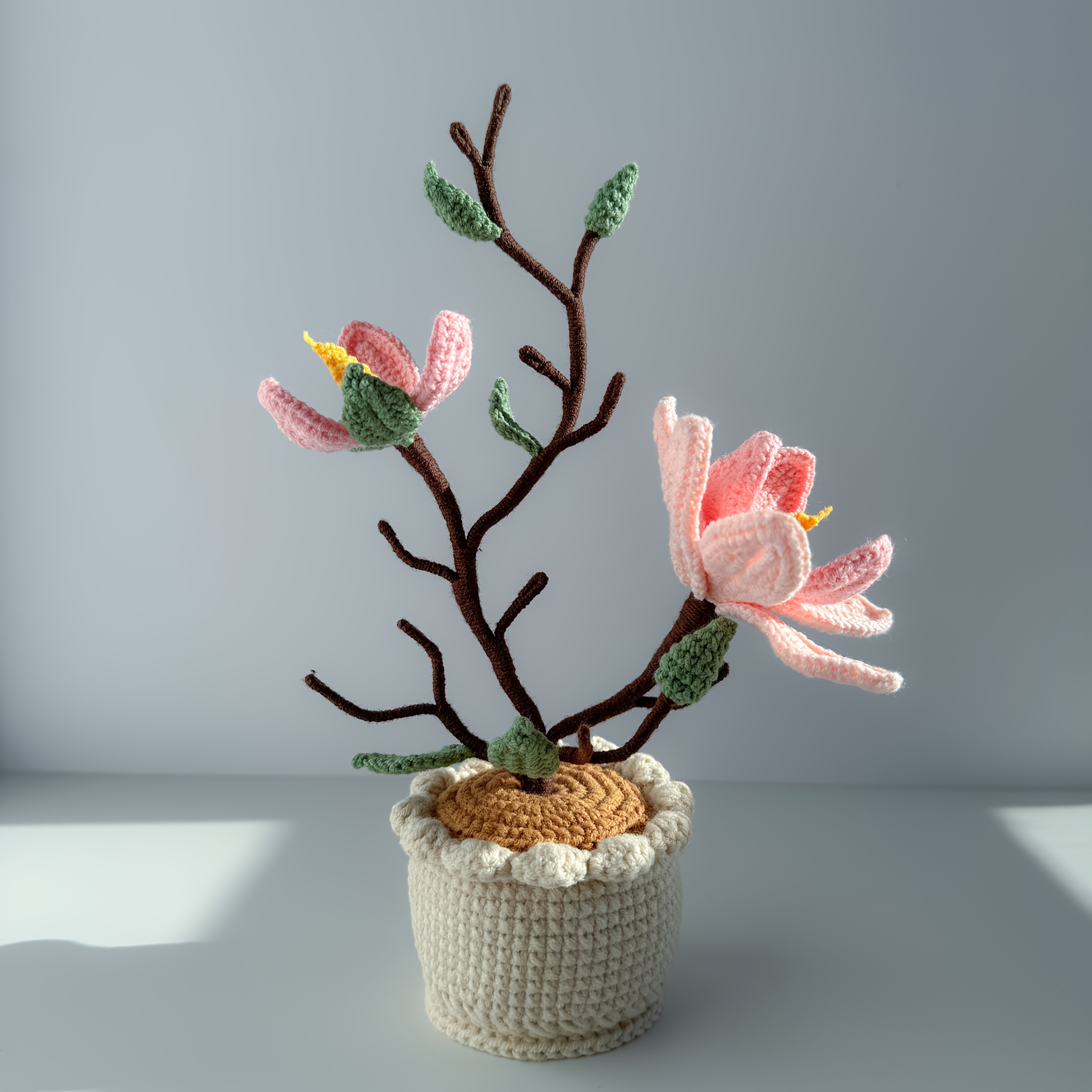 

1pc Handmade Crochet In Pot - Spring Decor, Fabric Plant For Living Room, Tabletop Display, Ideal For Valentine's Day, Easter, Day, Graduation, - No Battery Needed, Container Included