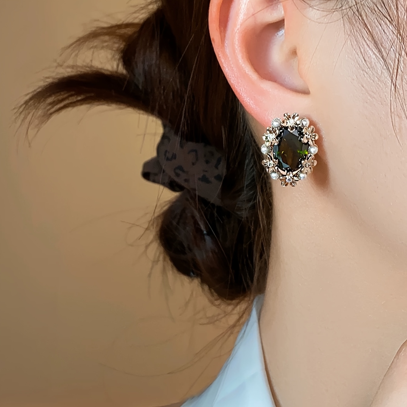 Women's Small Flower Stud Earrings with Cubic Zirconia, Elegant Design