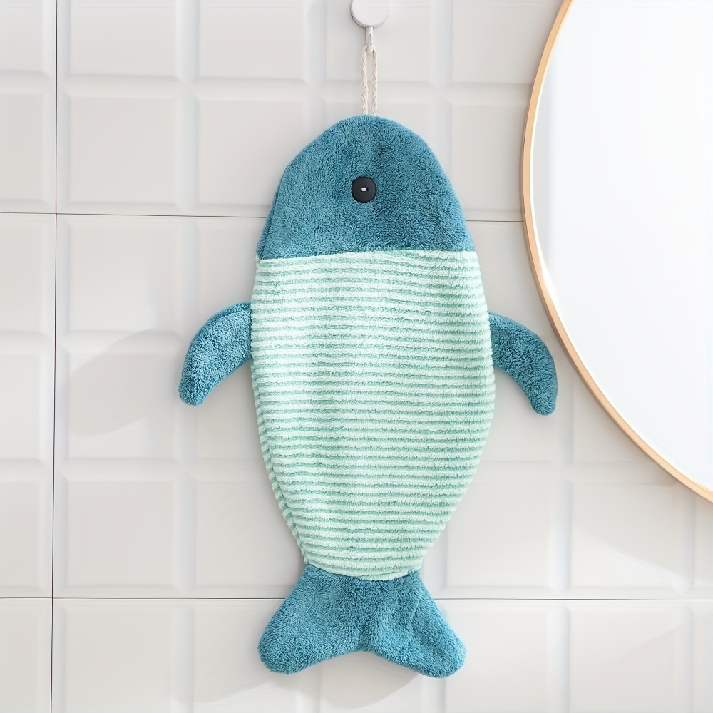 Image of A Cute Cartoon Fish Hanging Towel - Made Of Thick Coral Material, , Absorbent, Quick-drying, Suitable For Kitchen And Bathroom Use, Colorful Design, Bathroom Towel | Cartoon | Coral Fleece Towel