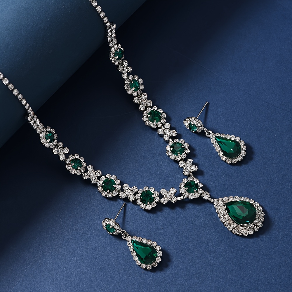 Lot Boucles D’oreilles Et Collier – Strass Vert Et Blanc – Plaqué Argent – Neuf