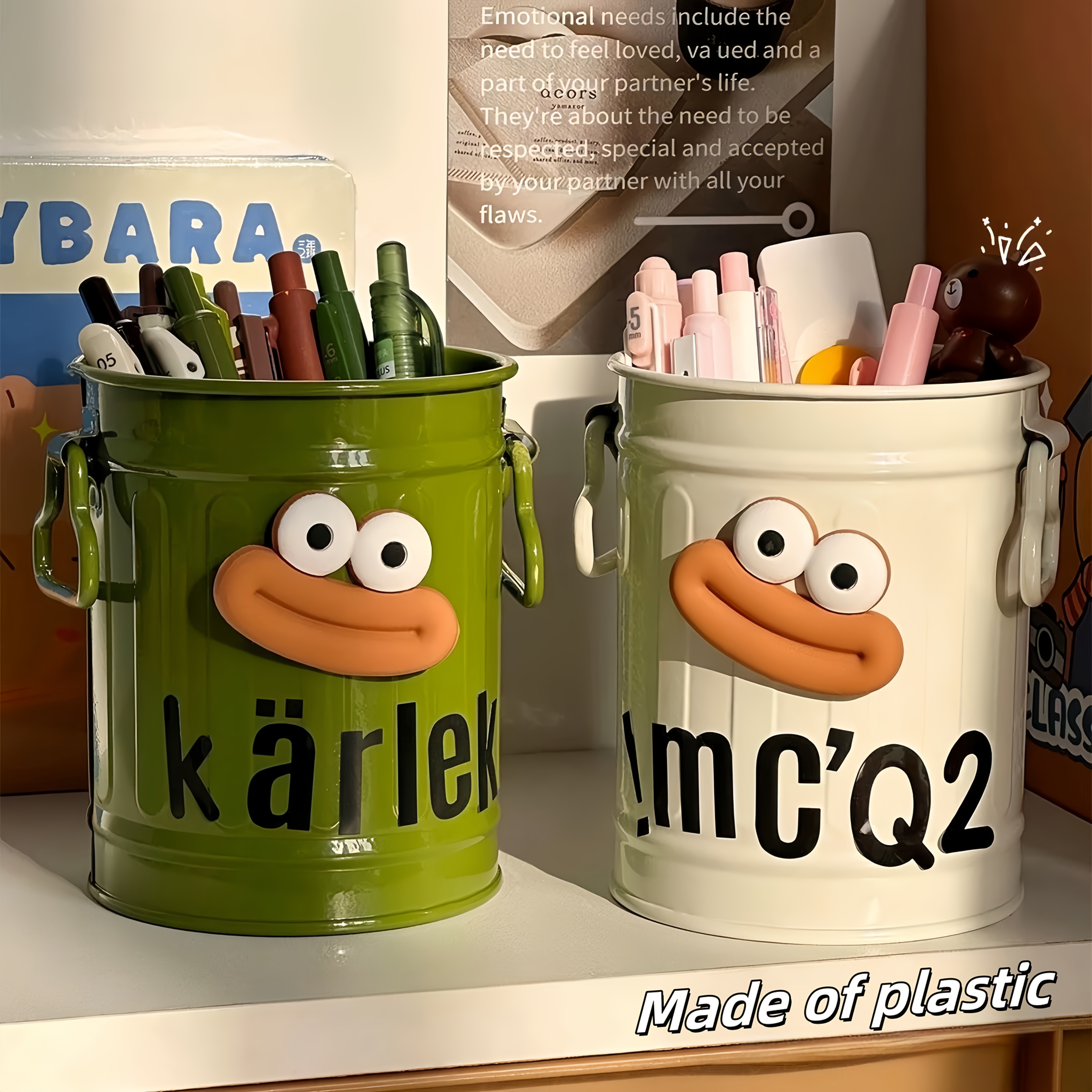 

Cute Plastic Pencil Holder, Large Capacity, Lightweight, Ideal For Office And School, Christmas And Halloween Decor