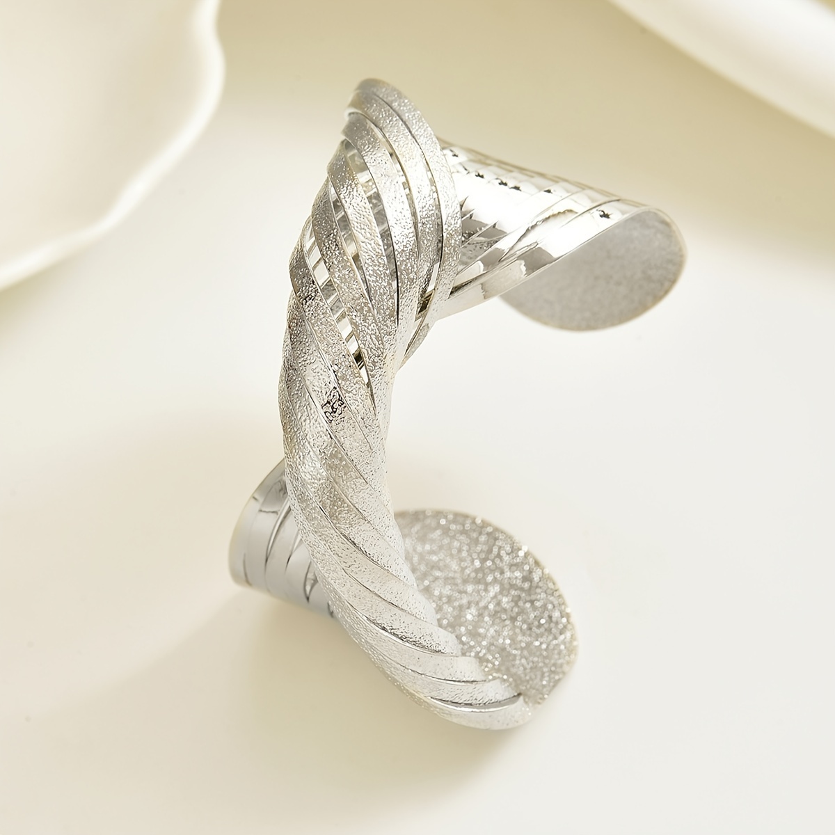 A Bold Twisted Line Design With A Matte Finish, This European And American Style Bangle Is Suitable For Daily Wear By Women.