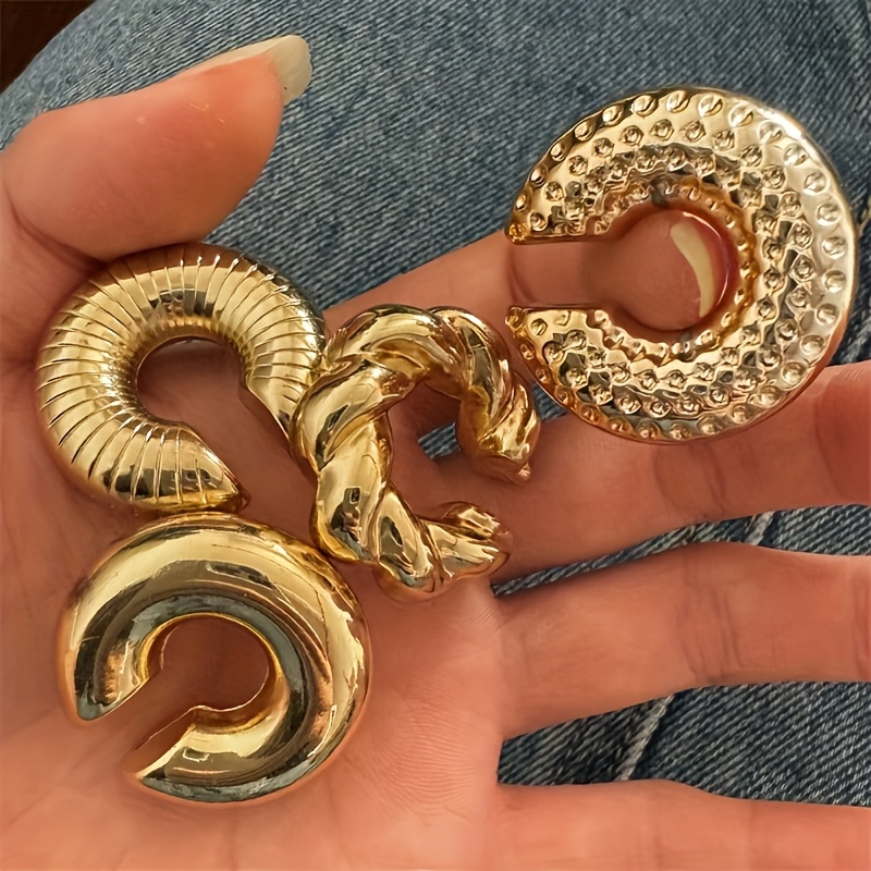 Women's 4-Piece Exaggerated C-Shaped Punk Spiral Ear Clip Set