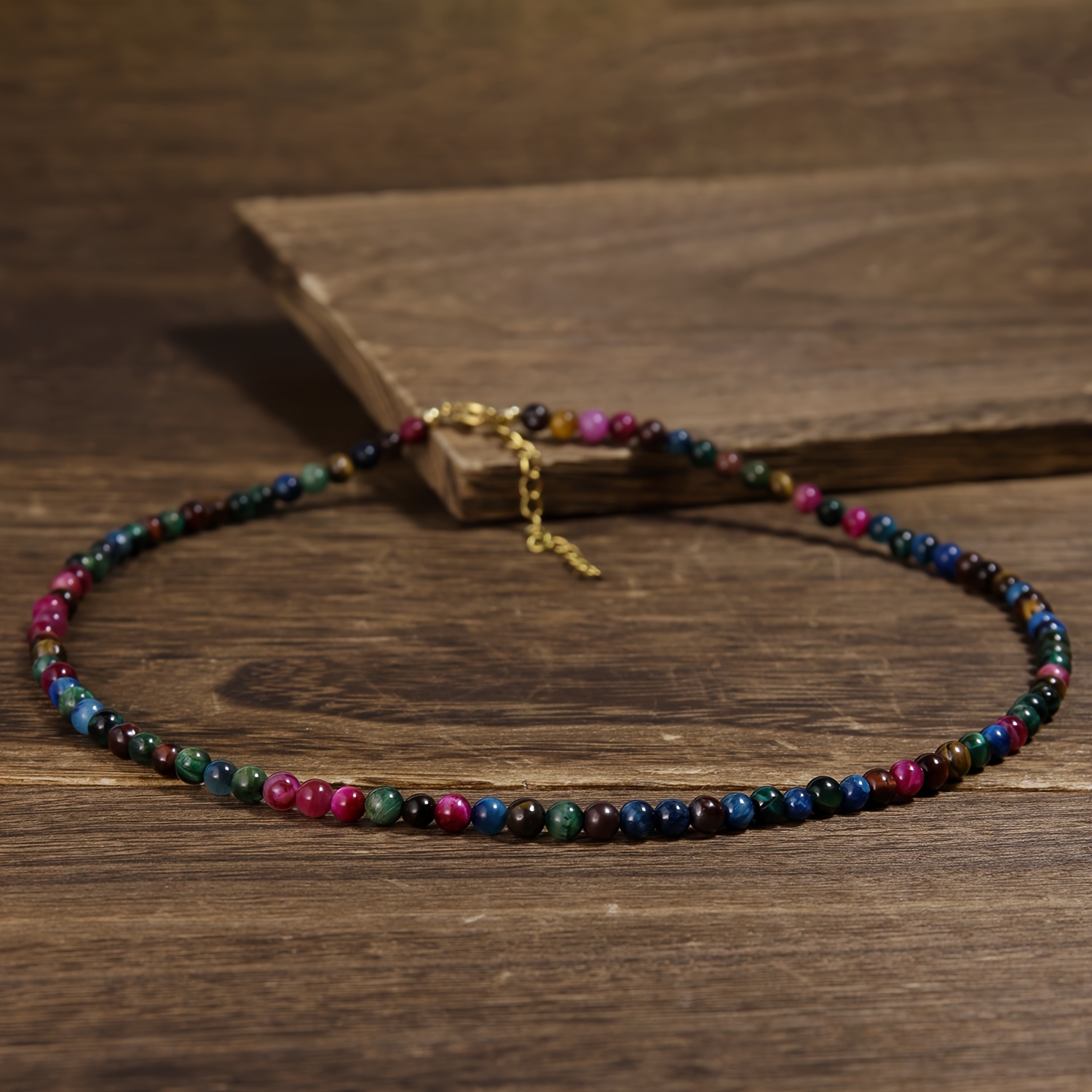 E-shop Natürlicher Boho Bunte Halskette - Perfektes Geschenk für Sie, Zarte Perlenkette für einen eleganten Look