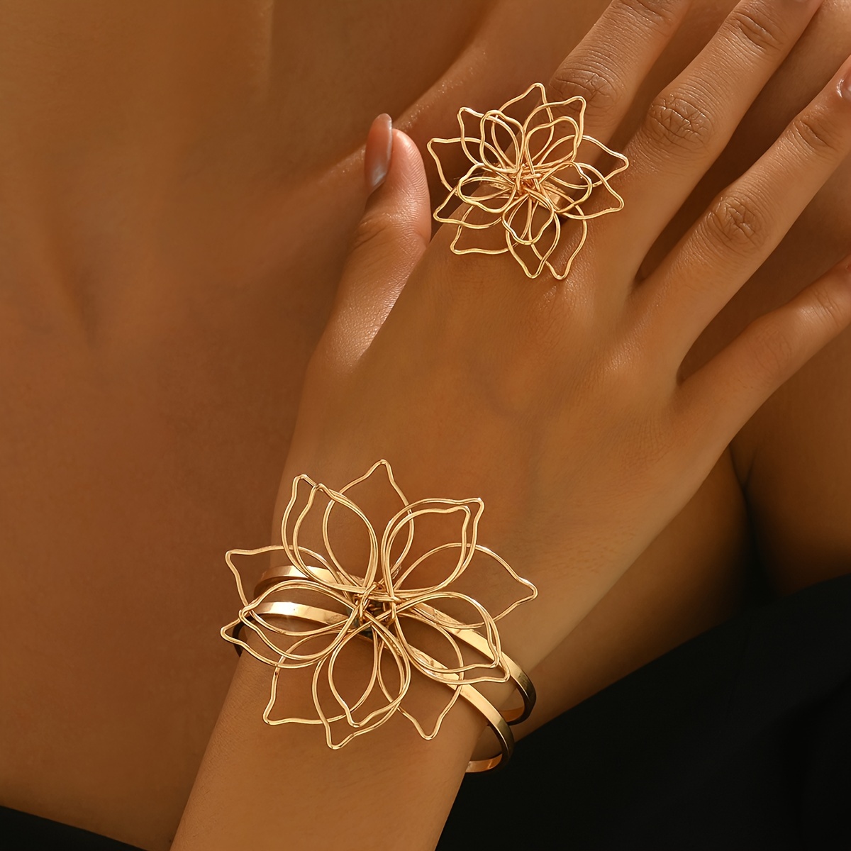 

2pcs Elegant Vintage Golden- Hollow Flower Jewelry Set - Adjustable Open Bangle & Ring, Iron For & Parties, Jewelry Holder