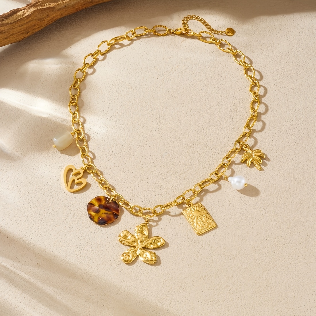 Gold-Plated Pastoral Heart-Shaped Flower Leopard Print Necklace